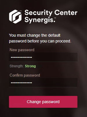 Page de connexion de Synergis Appliance Portal vous obligeant à modifier le mot de passe par défaut.