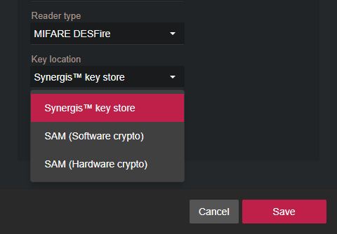 Das Dialogfeld „Eigenschaften“ eines OSDP-Lesegeräts im Synergis™ Appliance Portal mit hervorgehobenen Optionen für den Schlüsselort.